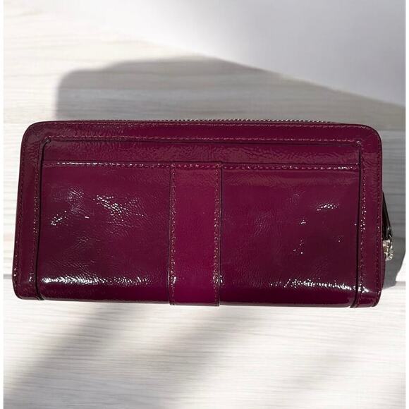 Coach F19711 Soho Buckle Patent Leather Carryall Bag & Buckle Zip Around Wallet - Picture 7 of 15